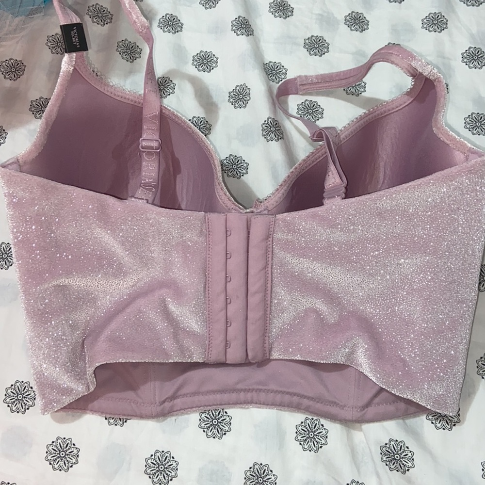 NEW BRA SET !! - Picture 2 of 3